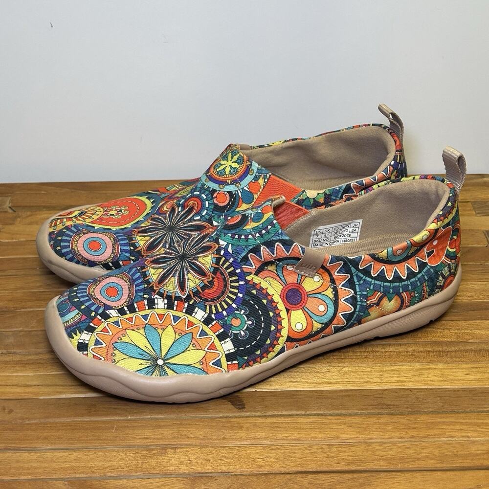 UIN Shoes Blossom Toledo Slip On Psychedelic Women Size 7 Flat Comfort